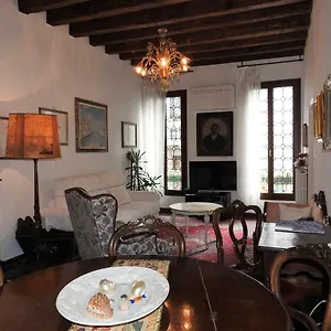  Apartment La Poetessa Italy